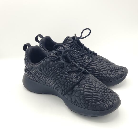 Nike Roshe One DMB Triple Black 807460-001 women's size 7 - Picture 3 of 9